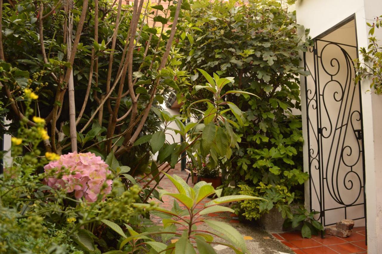 Hostal Sue Candelaria Bogota Exterior photo